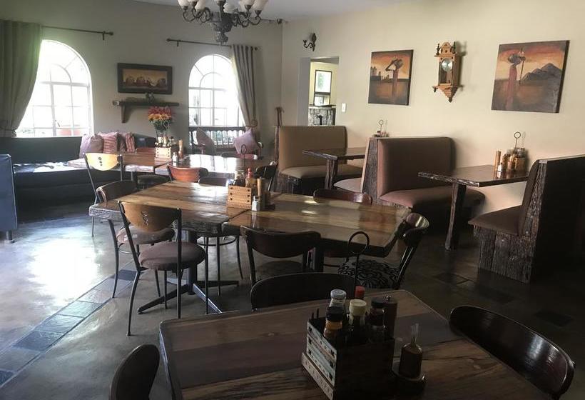 Bed and Breakfast Africa Footprints 10