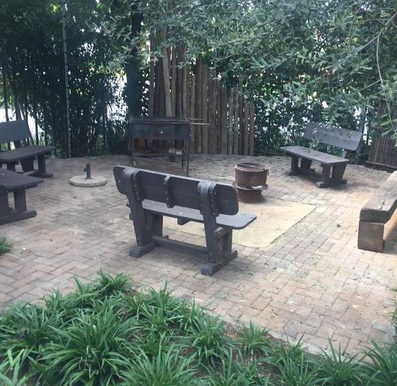 Bed and Breakfast Africa Footprints 13