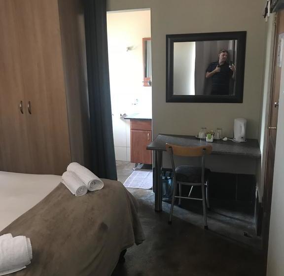 Bed and Breakfast Africa Footprints 6