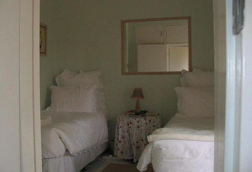 Strathavon Bed And Breakfast 10