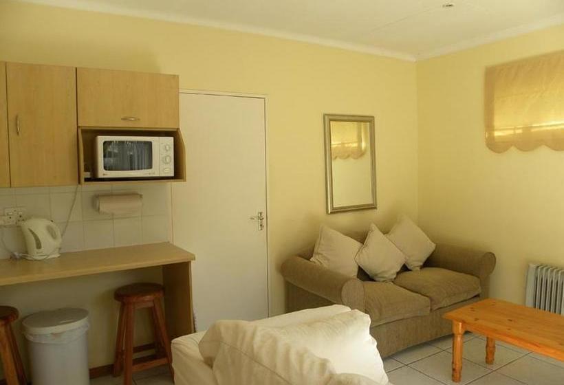 Strathavon Bed And Breakfast 11