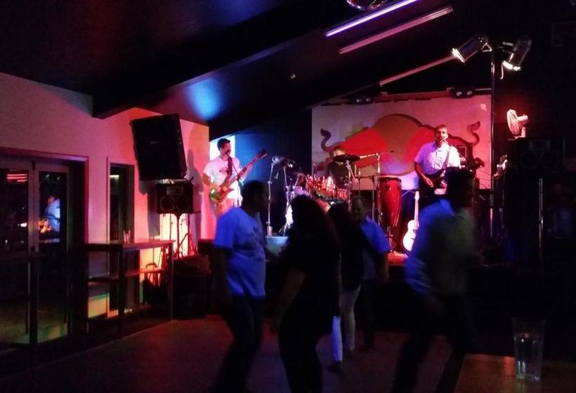 Railway Hotel Greymouth 18