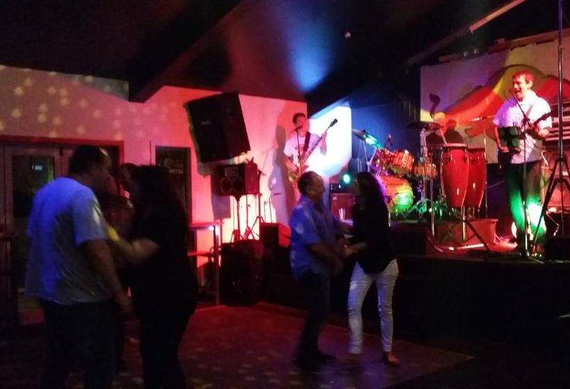 Railway Hotel Greymouth 19