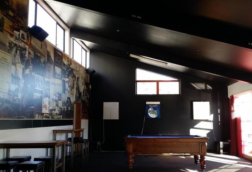 Railway Hotel Greymouth 2