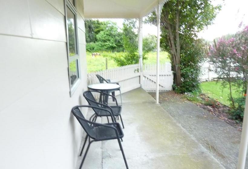 Bed and Breakfast Pukeko Retreat 4