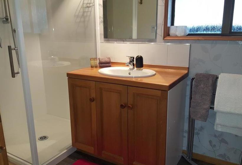 Bed & Breakfast Alpine Rock Cottage 2