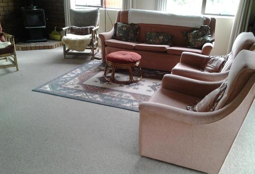 Abundante B&b On 8 Marlowe Cambridge Isla Norte