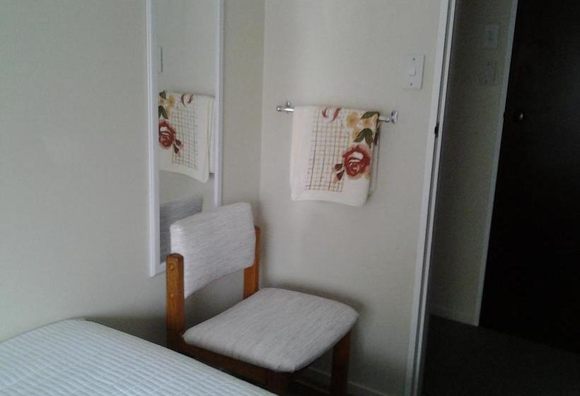 Abundante B&b On 8 Marlowe 13