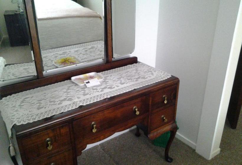 Abundante B&b On 8 Marlowe 3