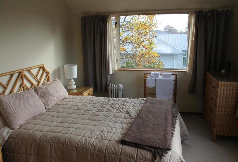 Aroha Riccarton Bed And Breakfast 2
