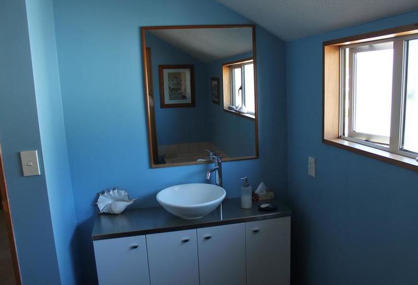 Aroha Riccarton Bed And Breakfast 4