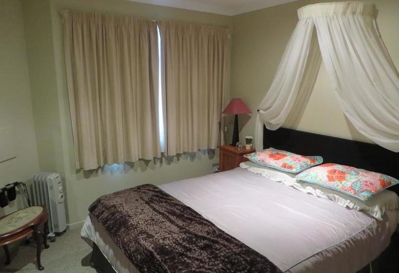 Airport Stableford B&b 11