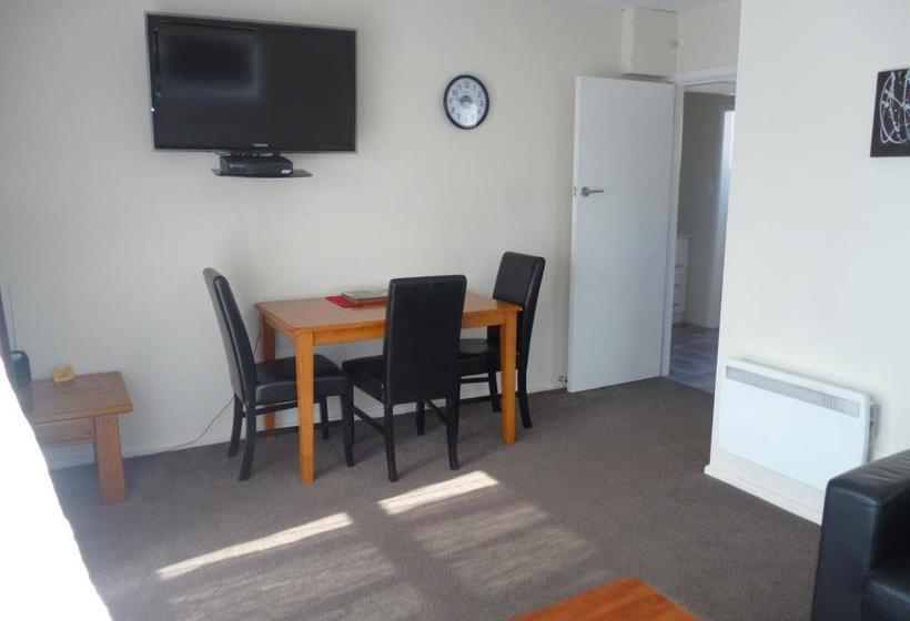 Cashel Court Motel 16