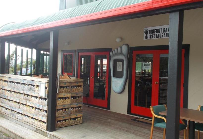 Sir Cedric S Fox Glacier Pod Hostel & Inn 19