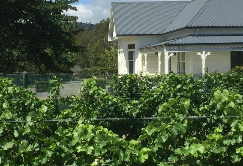 Dunnolly Vineyard Bed & Breakfast 9