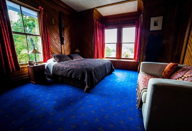 Shady Rest Bed & Breakfast 1