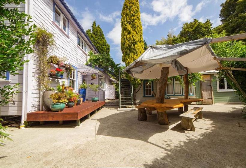 Shady Rest Bed & Breakfast 12