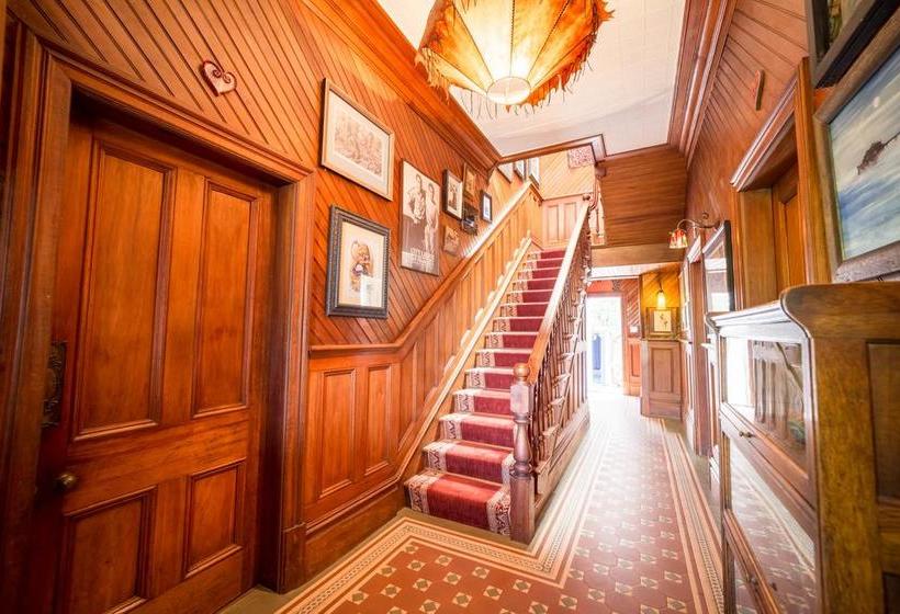 Shady Rest Bed & Breakfast 16