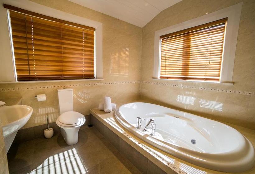 Shady Rest Bed & Breakfast 8