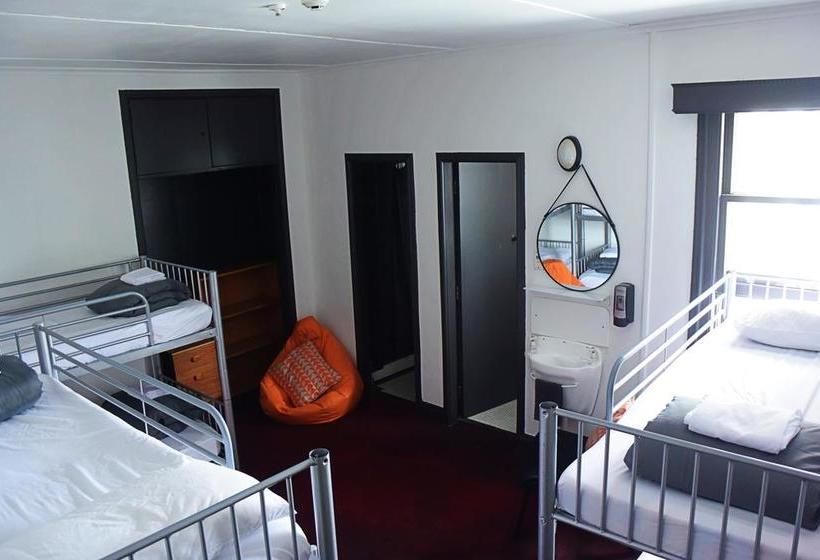 Hostel Finns Global Backpackers 14