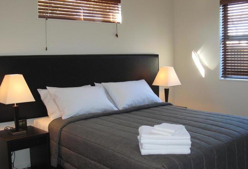 Pegasus Gateway Motels & Apartments 11