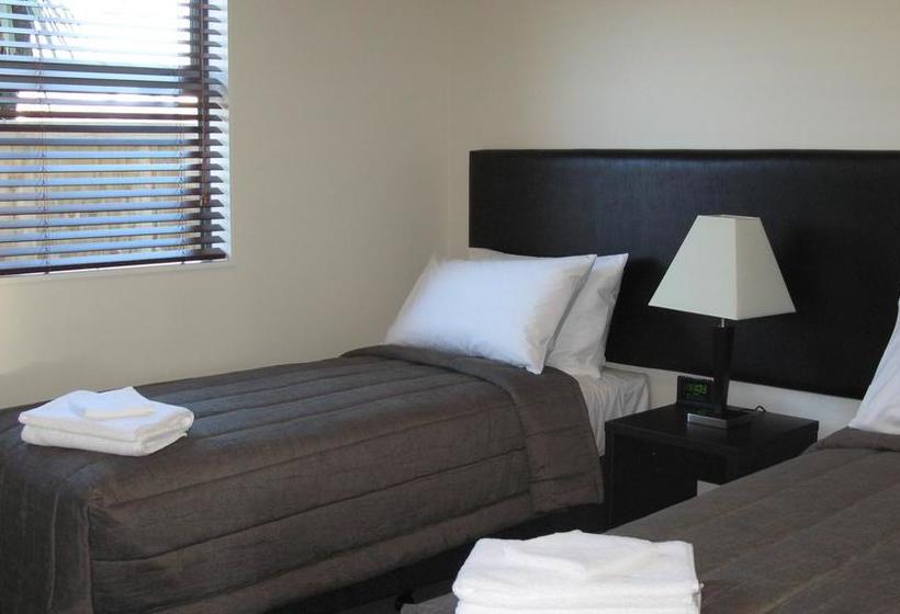 Pegasus Gateway Motels & Apartments 13