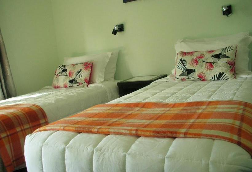 Mahinapua Retreat B&b 16