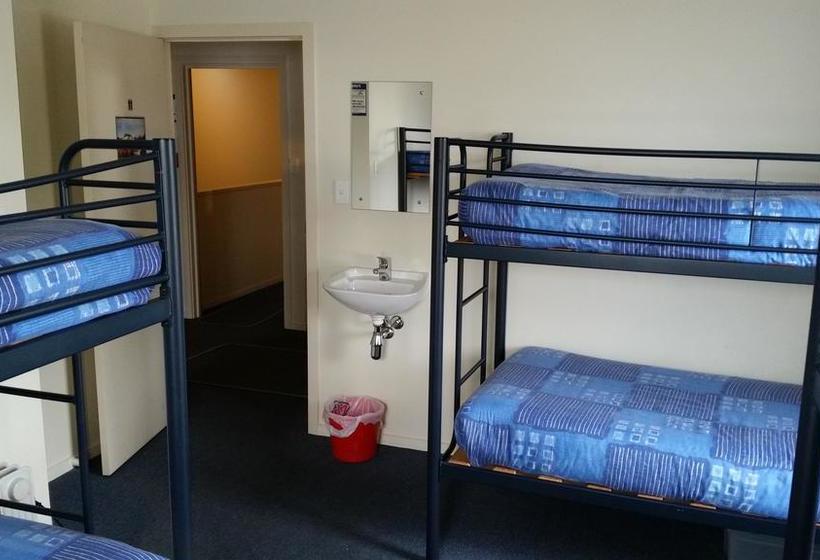 Hostel Hat Trick Lodge 10