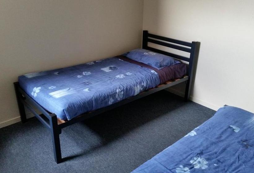 Hostel Hat Trick Lodge 14