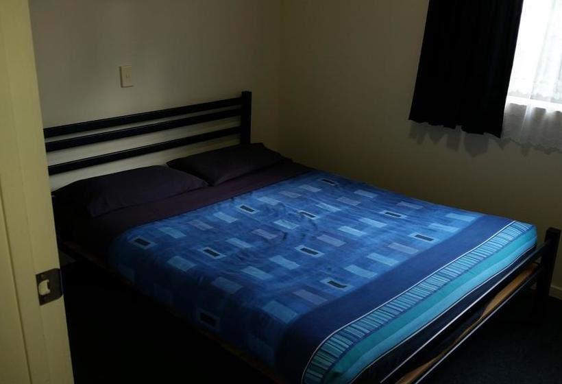 Hostel Hat Trick Lodge 15