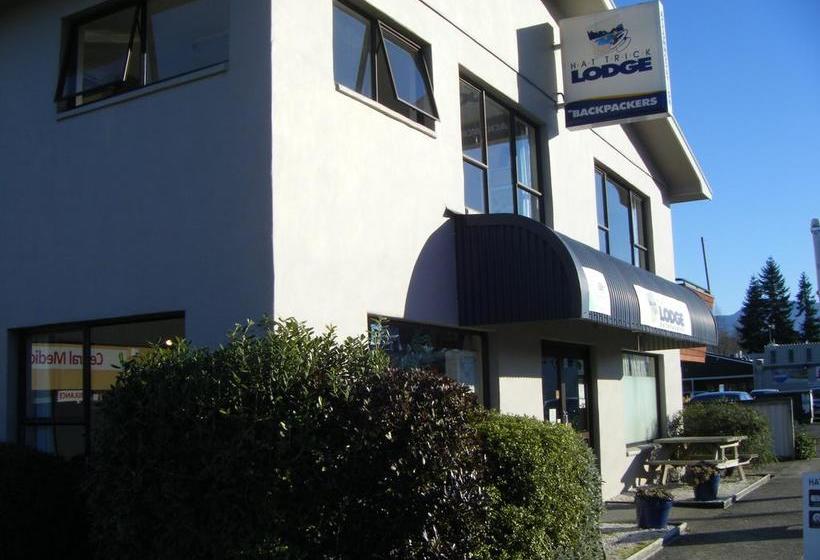 Hostel Hat Trick Lodge 2