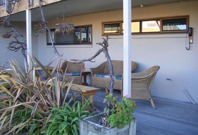 Hostel Hat Trick Lodge 4