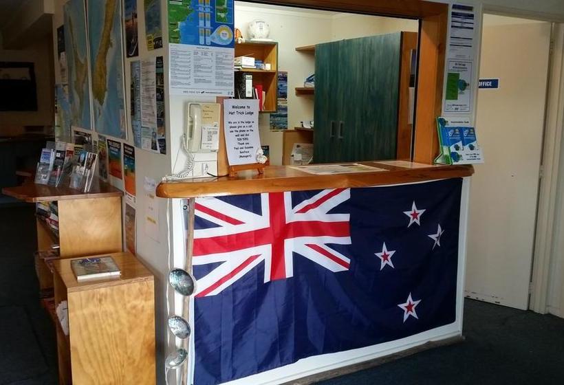 Hostel Hat Trick Lodge 5