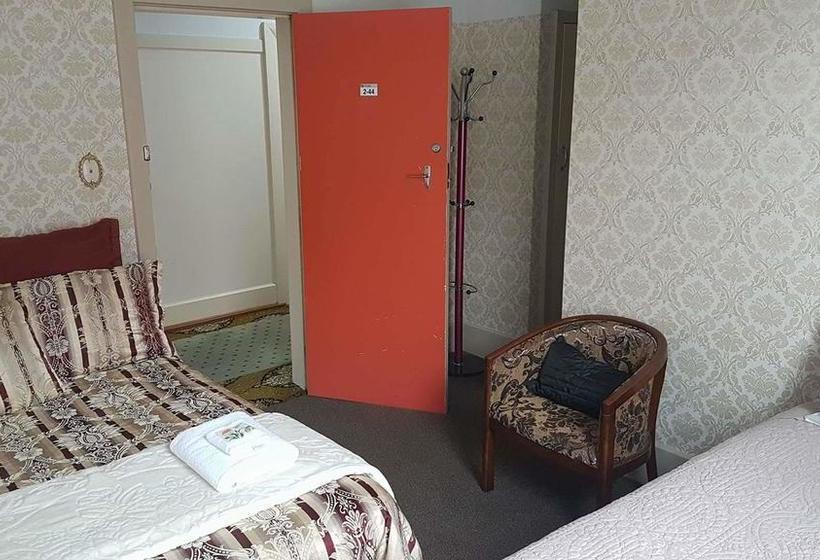 Hotel The Grand Accommodation Invercargill
