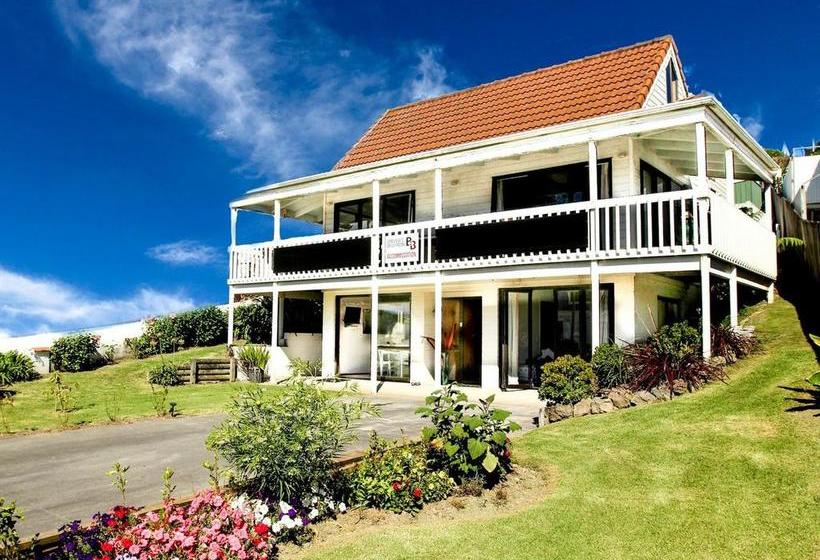 Bed and Breakfast Genevieve S On Du Fresne 1