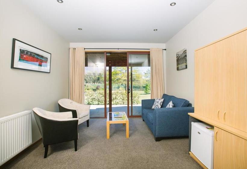 Wanaka Berry Farm And B&b 11