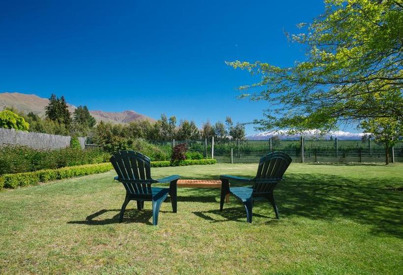 Wanaka Berry Farm And B&b 15