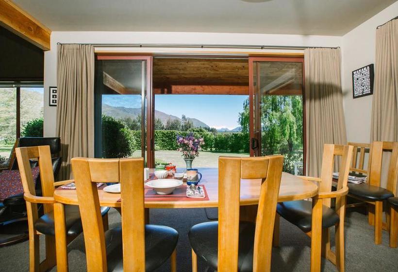 Wanaka Berry Farm And B&b 7