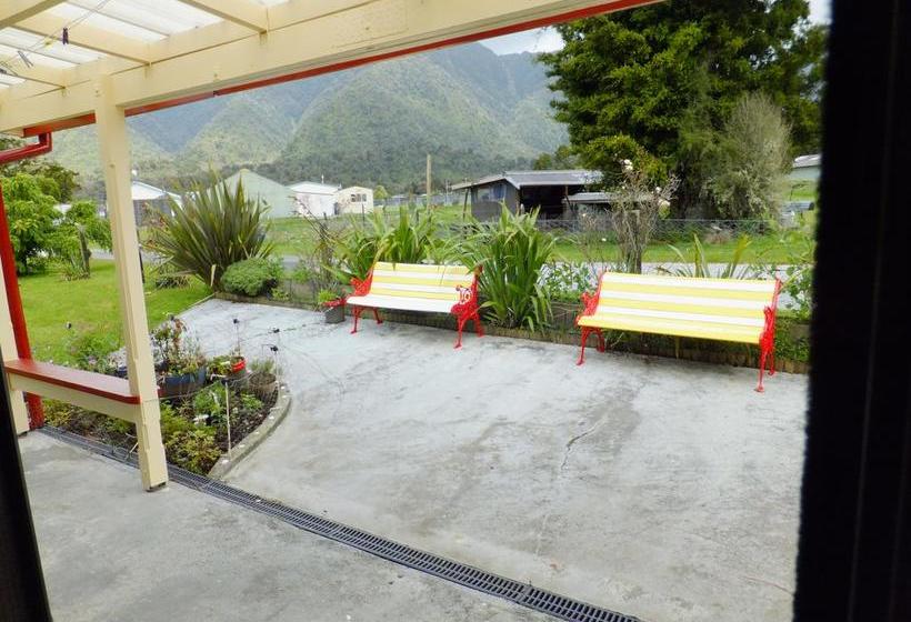 Ropatinis Homestay B&b 18