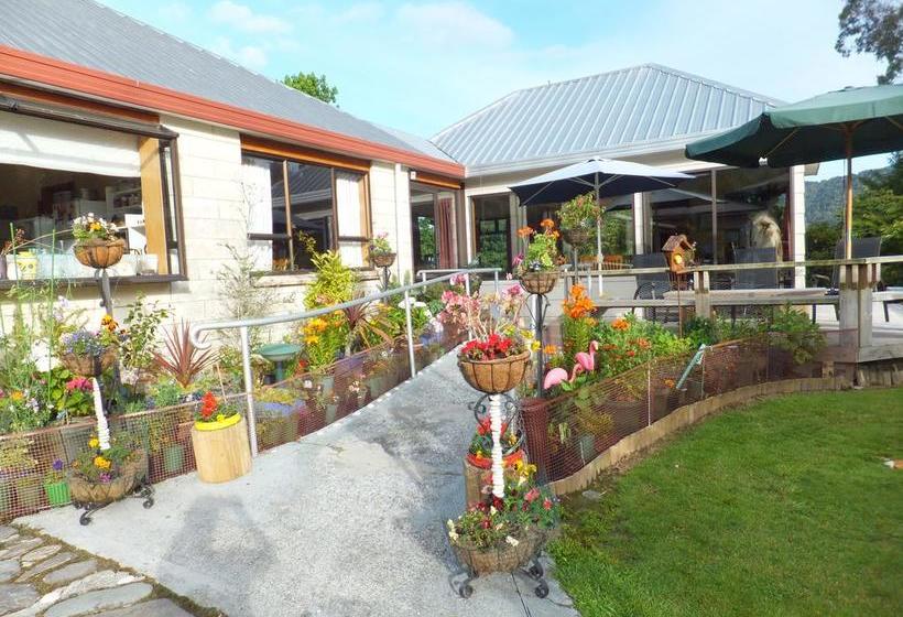 Ropatinis Homestay B&b 4