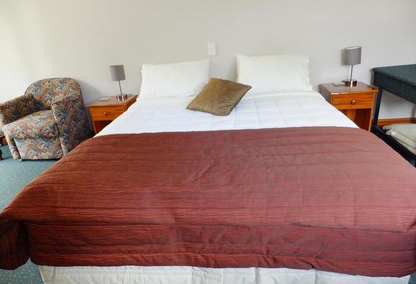 Ropatinis Homestay B&b 8