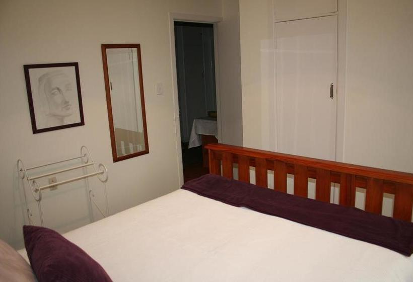 Whitianga Bed & Breakfast 12