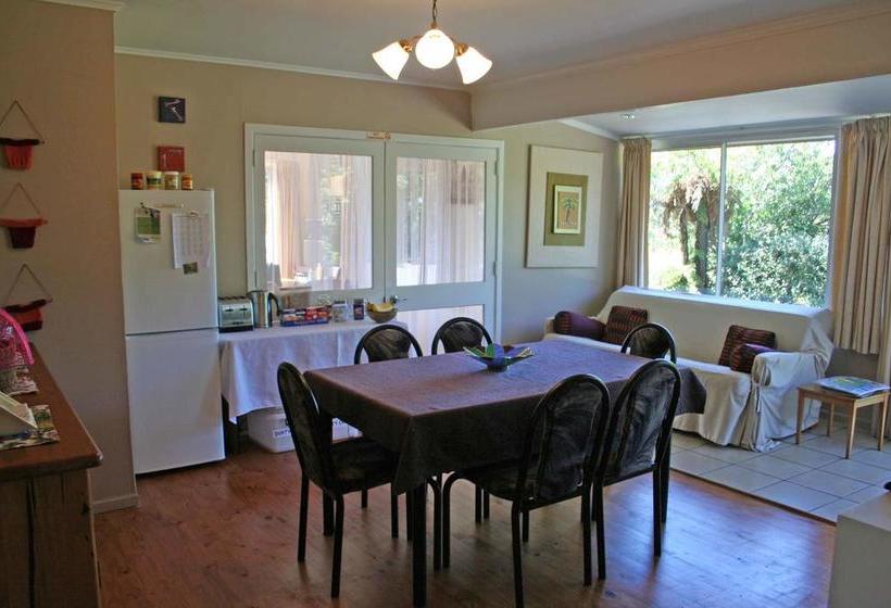 Whitianga Bed & Breakfast 6