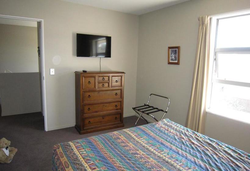 Addington Bed And Breakfast 11