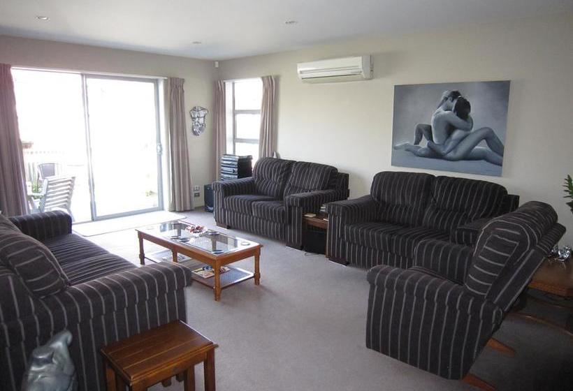 Addington Bed And Breakfast 12