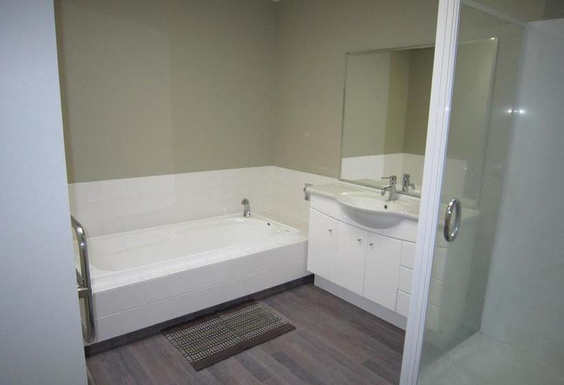 Addington Bed And Breakfast 16