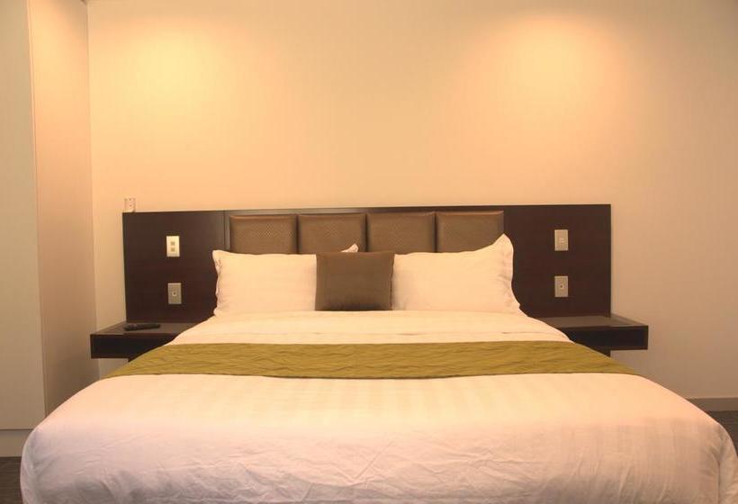 Newlands Court Motel Isla Norte