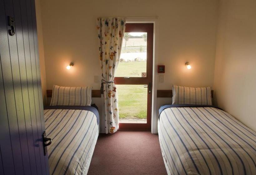 Hostel Old Bones Lodge 4