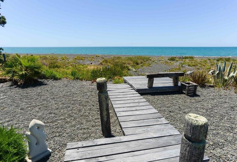 Absolute Beachfront B&b 5