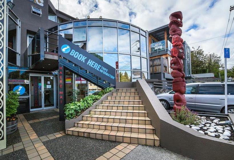 Sir Cedrics Tahuna Pod Hostel South Island